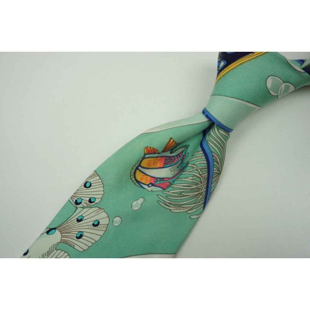 Hermes Scarf Print Aquarium Sea Life Coral Fish 100% Silk Tie
